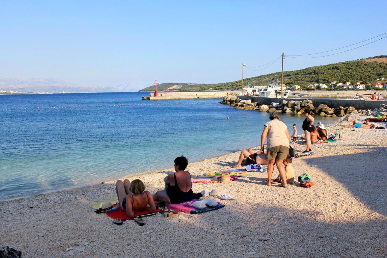 Apartments By The Sea Slatine, Ciovo - 16345 Buitenkant foto