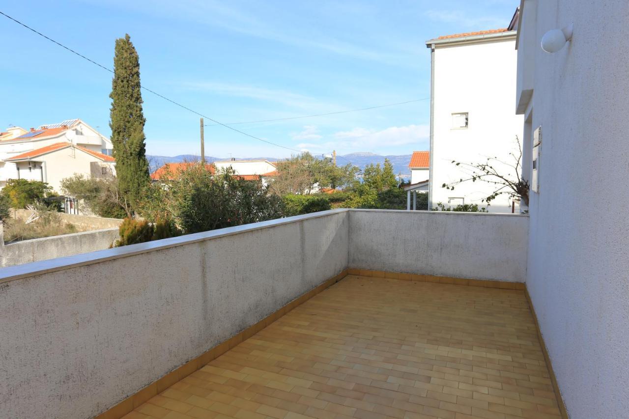 Apartments By The Sea Slatine, Ciovo - 16345 Buitenkant foto