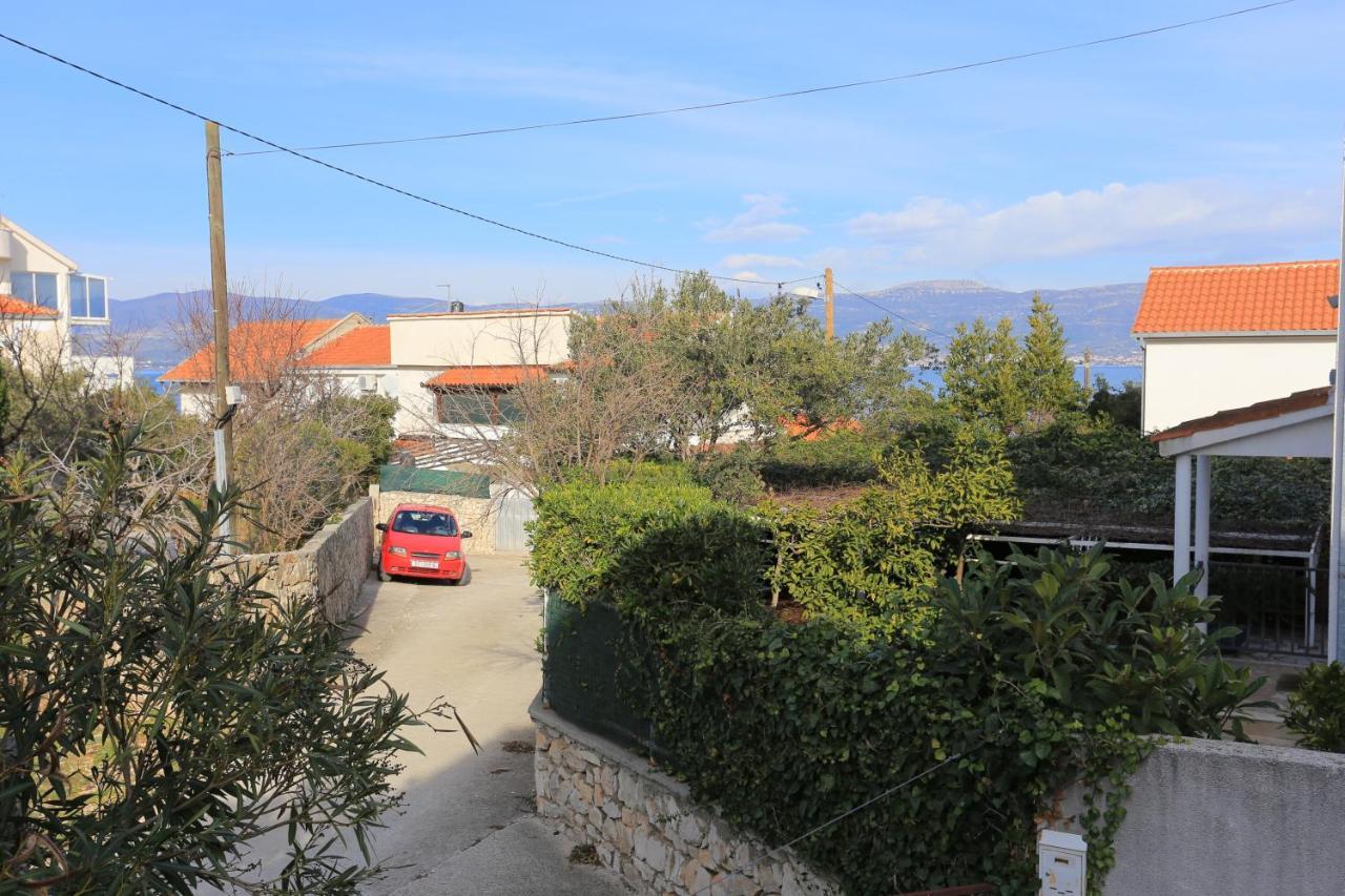 Apartments By The Sea Slatine, Ciovo - 16345 Buitenkant foto